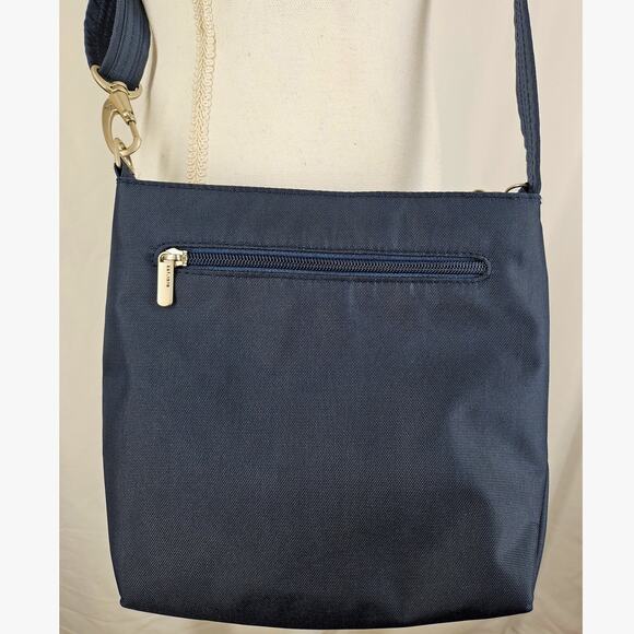TRAVELON ANTI-THEFT CLASSIC MINI CROSSBODY – MIDNIGHT – RFID – LOCKING STRAPS - Picture 7 of 13